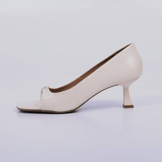 Paula – Scarpin Feminina Salto Geométrico Verniz Aberta Off White
