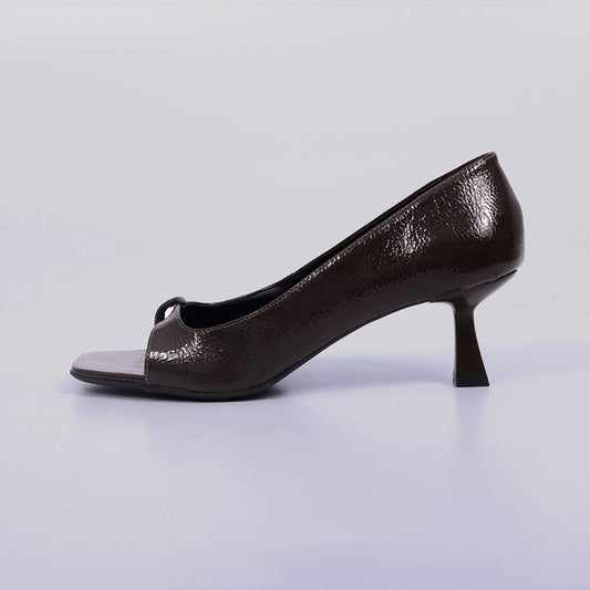 Paula – Scarpin Feminina Salto Geométrico Verniz Aberta Macchiato