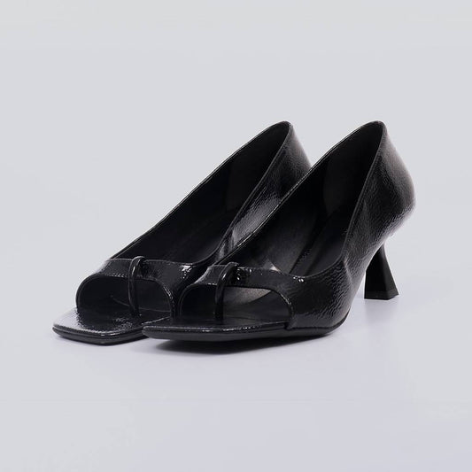 Paula – Scarpin Feminina Salto Geométrico Verniz Aberta Preto