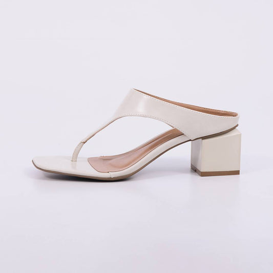 Vera – Sandália Feminina Salto Bloco Tira Dedo Off White