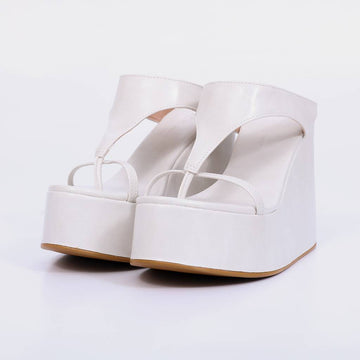 Jade – Tamanco Feminino Plataforma Anabela Tira Dedo Off White