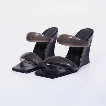 Raquel – Tamanco Feminino Anabela com Tiras Transparente Preto