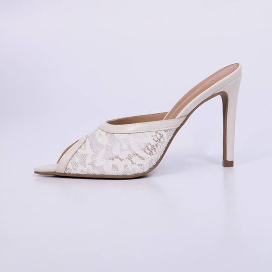 Sara – Mule Feminino Tela Rendada Salto Fino Off White