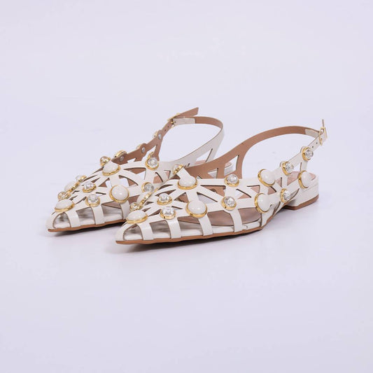 Cindy – Slingback Feminina com Aplicações e Pedrarias Off White