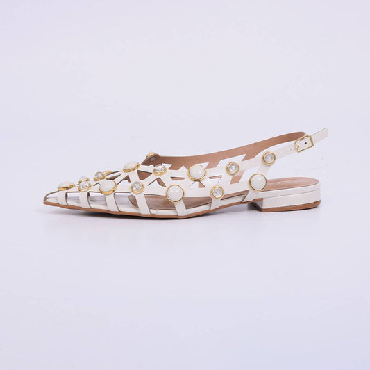 Cindy – Slingback Feminina com Aplicações e Pedrarias Off White