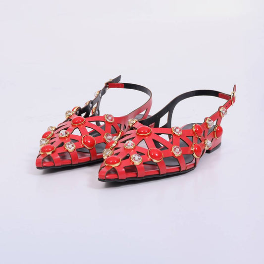 Cindy – Slingback Feminina com Aplicações e Pedrarias Vermelho