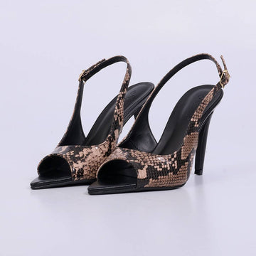 Tali – Slingback Feminino Peep Toe Texturizado Salto Fino Amendoa