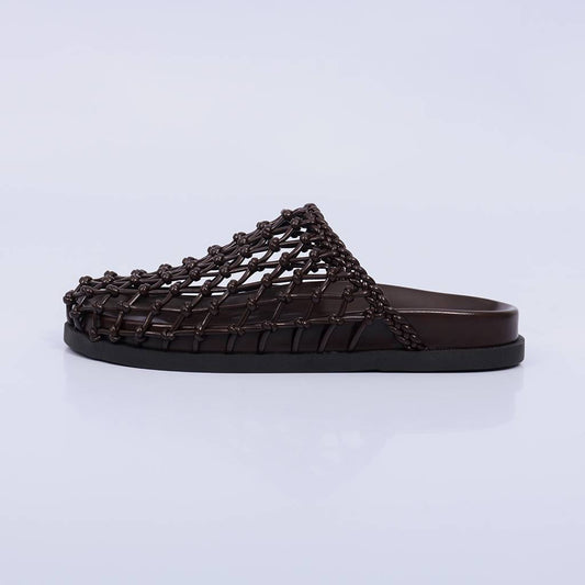 Iara – Clog Feminina Tramada Artesanal Marrom