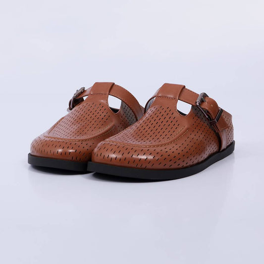 Gabi – Clog Feminino Fivela Vazado Caramelo