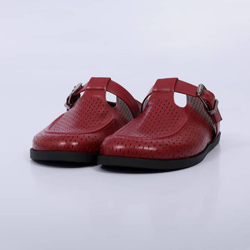 Gabi – Clog Feminino Fivela Vazado Malbec