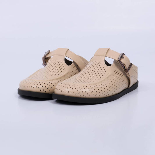 Gabi – Clog Feminino Fivela Vazado Nude
