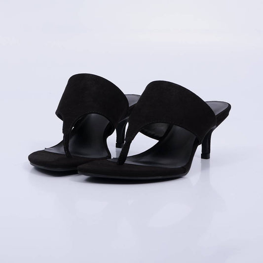 Milena – Tamanco Feminino de Dedo Salto Baixo Preto