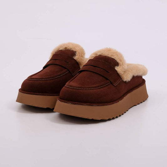Cacau – Mule Feminino Flatforma Forrado Pelúcia Marrom Escuro