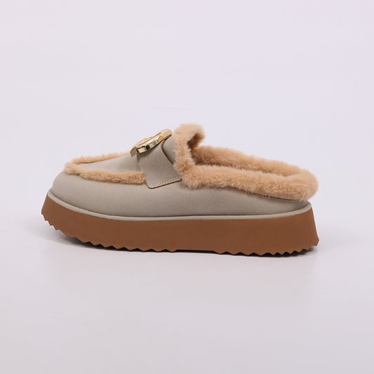 Berlim -  Mule  Feminino Plataforma Forrado Pelúcia Fivela Off White
