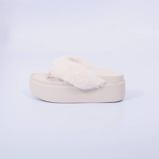 Kate – Tamanco Feminino Plataforma com Pelúcia Branco