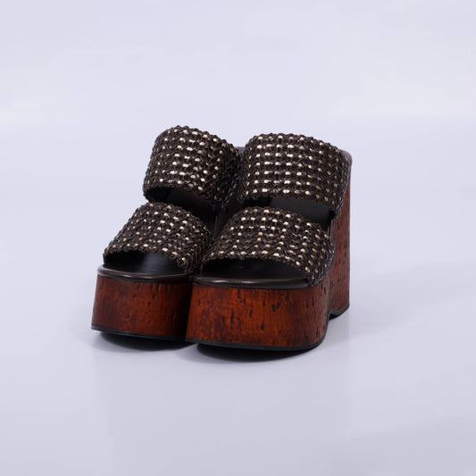 Iara – Tamanco Feminino Anabela Tiras Tramadas Marrom