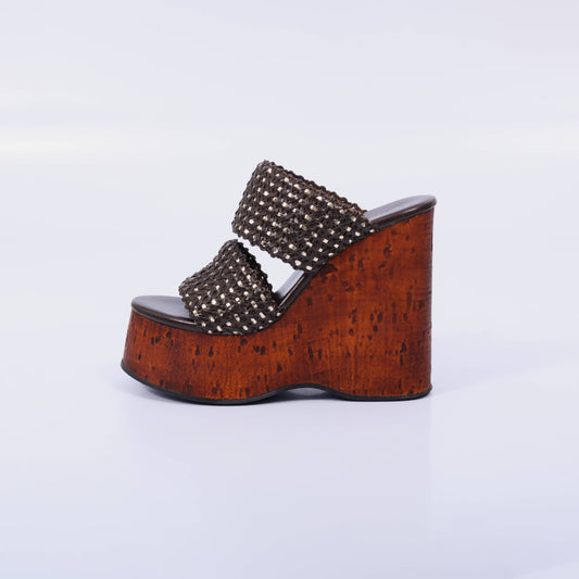 Iara – Tamanco Feminino Anabela Tiras Tramadas Marrom