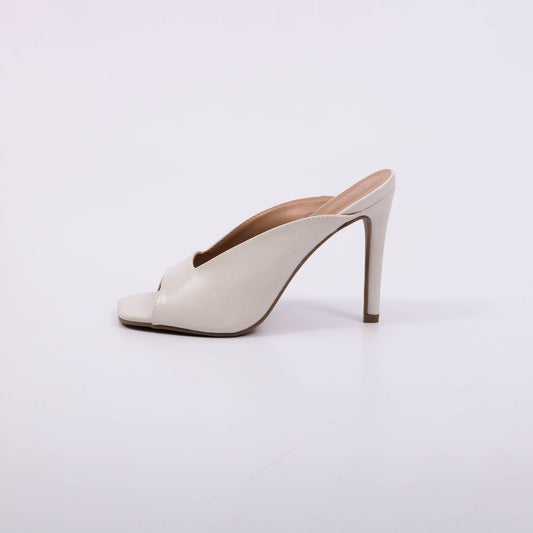 Maelly – Tamanco Feminino Salto Alto Bico Quadrado Aberto Off White