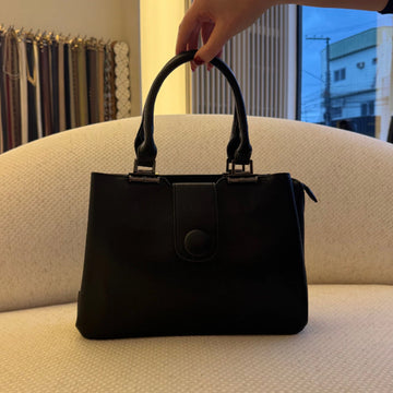 Niterói - Bolsa Feminina Estruturada com Alça de Mão Preto