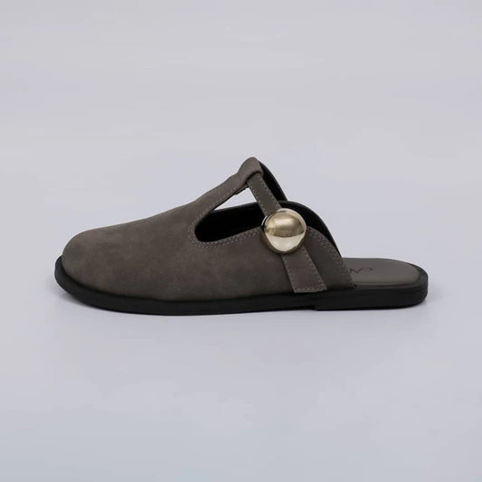 Selene - Mule Feminino Camurça Aplicação Dourada Cinza
