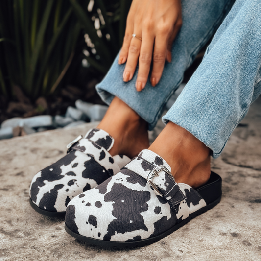 Vanila - Clog Feminino Anatômico com Fivela Vaquinha Preto