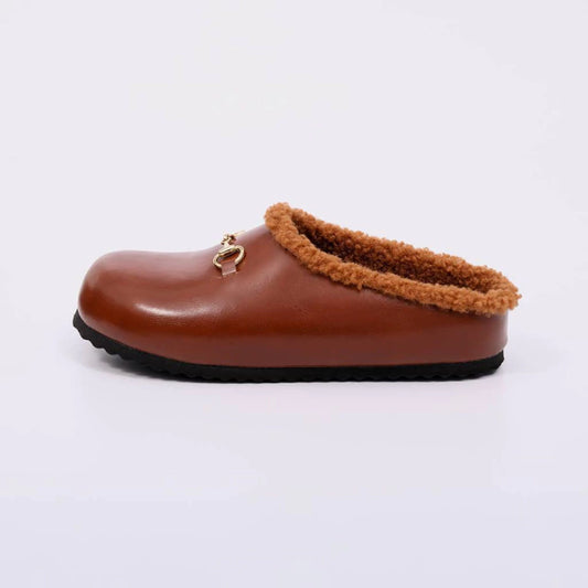 Alaska - Clog Feminino Casual Forrado Com Corrente Caramelo