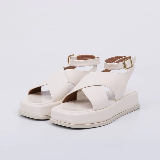 Califa - Sandália Feminino Flatform Bico Quadrado com Tira Off-White