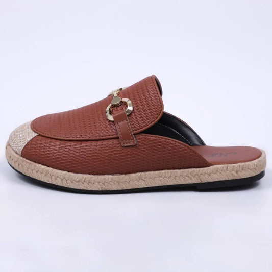 Pequim - Mule Feminino Bico Redondo Aplicação em Fivela Caramelo