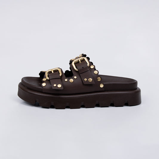 Nolita - Papete Flatform Fivelas e Tachas Douradas Marrom Escuro