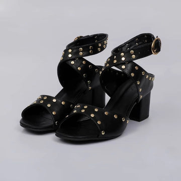 Boeme - Sandália Feminina com Tachas Salto Bloco Preto