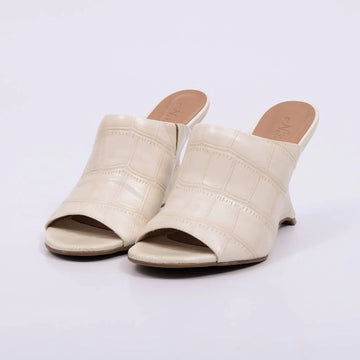 Suzy - Tamanco Feminino Salto Anabela Textura Croco Off White