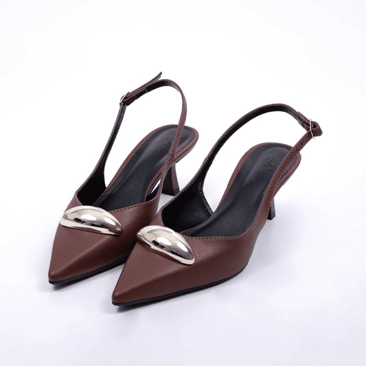 Milano - Scarpin Feminino Bico Fino Aplicação Slingback Marrom