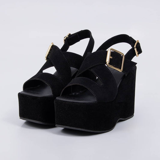 Atenas - Sandália Feminina Salto Anabela Fivelas Douradas Preto