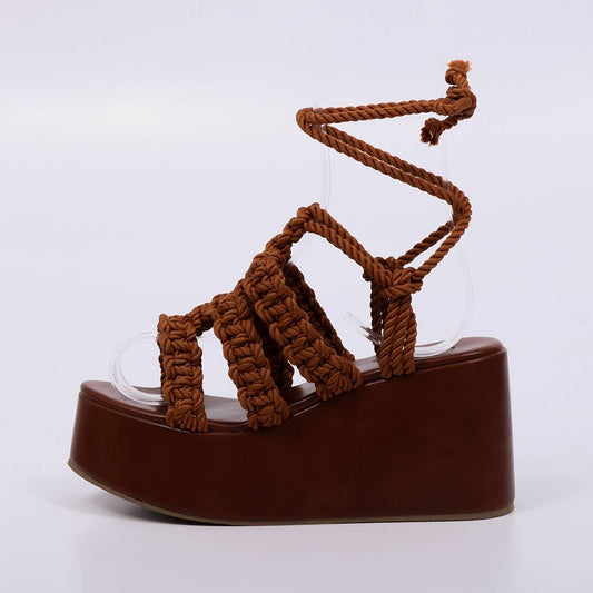 Cherri - Sandália Plataforma Alta Amarração Corda Caramelo