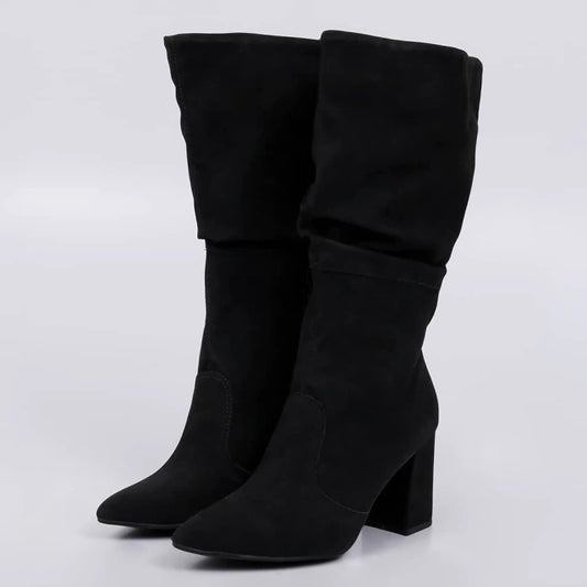 Europa - Bota Feminina de Camurça Salto Bloco Bico Fino Preta