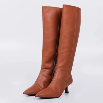Nápoles - Bota Feminina Bico Fino Salto Taça Cano Alto Marrom Caramelo
