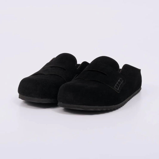 Noemi - Sapato Feminino Flat Fechado Camurça Preto