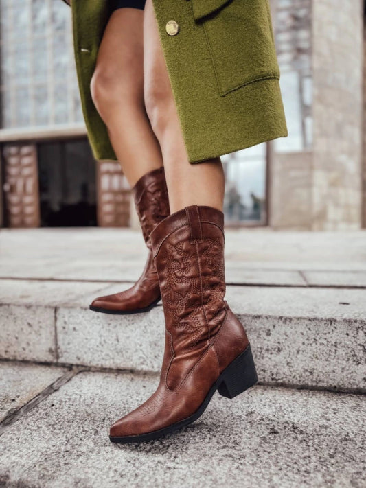 Catarina - Bota Feminina Texana Country Cano Médio Salto Grosso Caramelo