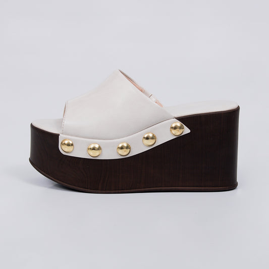 Giza - Tamanco Anabela Feminina Plataforma Tachas Douradas Off-white