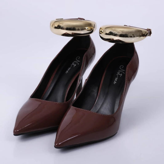 Cassandra - Scarpin Feminino Verniz Bico Fino Salto Alto Marrom