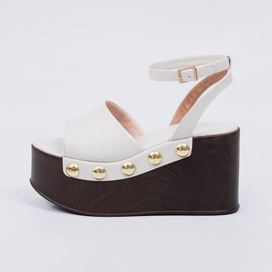 Marrocos - Sandália Feminina Anabela Tachas Douradas Off-white