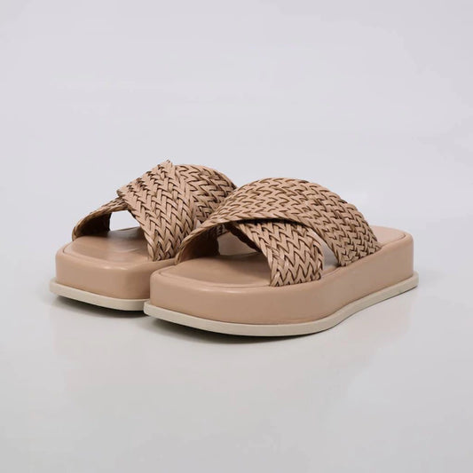 Lais - Flatform Feminina Tiras Trançadas Cruzadas Bege
