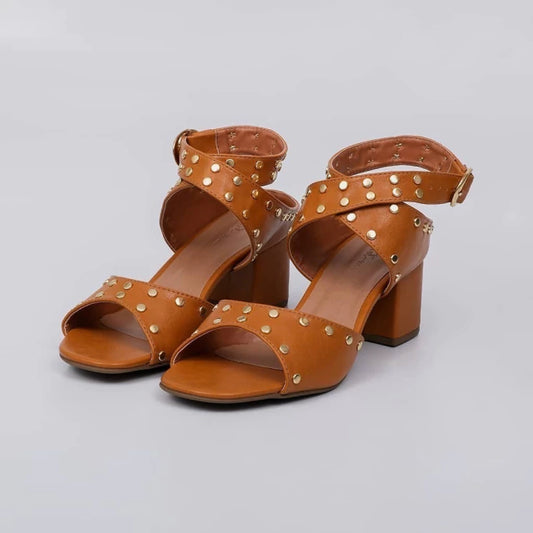 Boeme - Sandália Feminina com Tachas Salto Bloco Marrom Claro