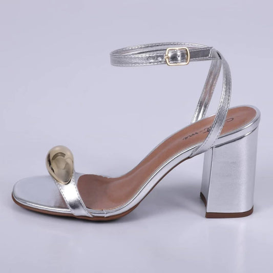 Dallas - Sandália Feminina Aplicação Salto Grosso Prata