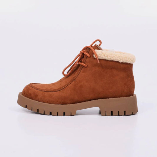 Joana - Bota Feminina Casual Cano Curto Tratorada Forrada Caramelo