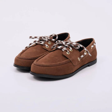 Sara - Mocassim Feminino Flat Amarração Camurça Marrom