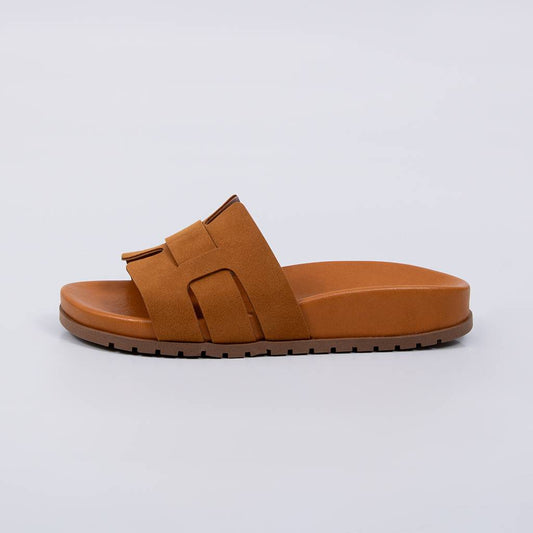 Núbia - Papete Feminina Anatômica Recorte Camurça Caramelo