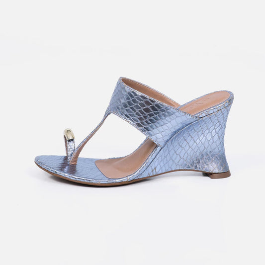 Milão - Tamanco Feminino Salto Anabela Tira Cromado Aqua