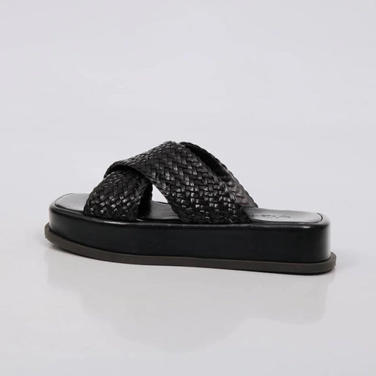 Lais - Flatform Feminina Tiras Trançadas Cruzadas Preto