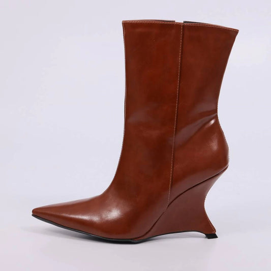 Suzan - Bota Feminina Elegante Salto Anabela Cano Médio Caramelo